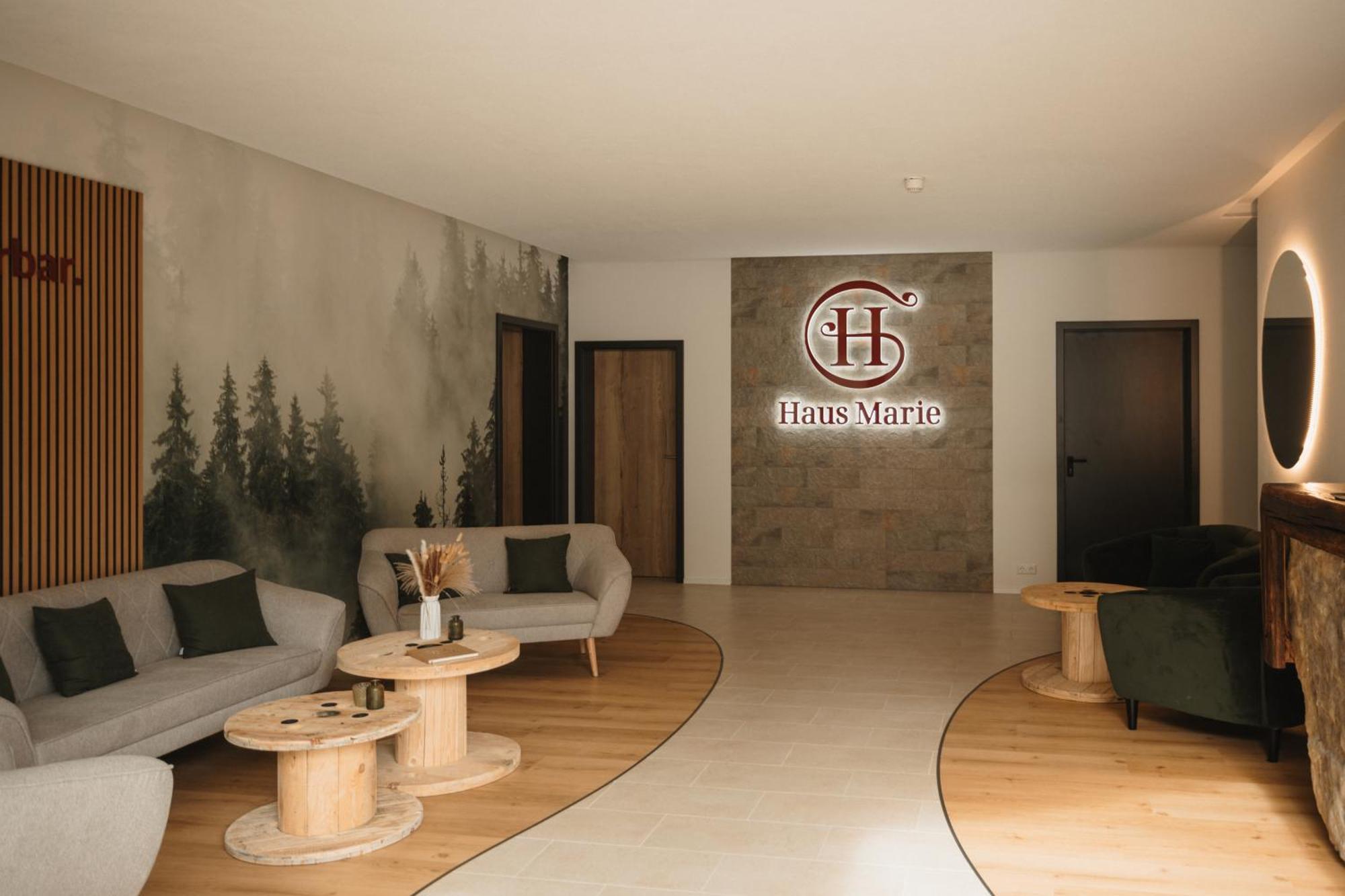 Boutique Hotel Haus Marie ゲーラブロン エクステリア 写真